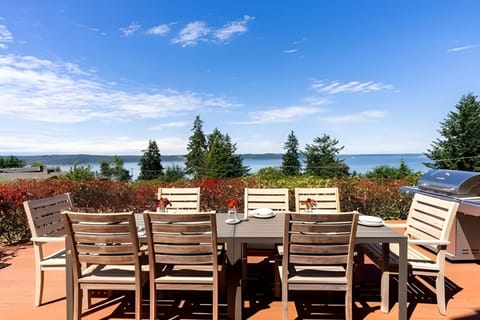 Dining room 5 image 2