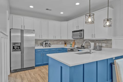 A chef’s kitchen with everything you need to dine in style.