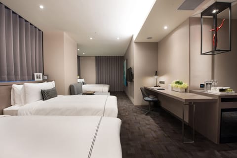 Suite | Premium bedding, in-room safe, desk, blackout drapes