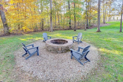 Quiet Surroundings | Wood-Burning Fire Pit