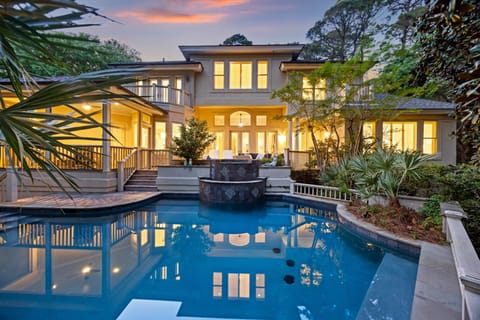 Welcome to 14 Royal Beach!