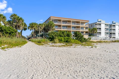 Direct Gulf Access from unit