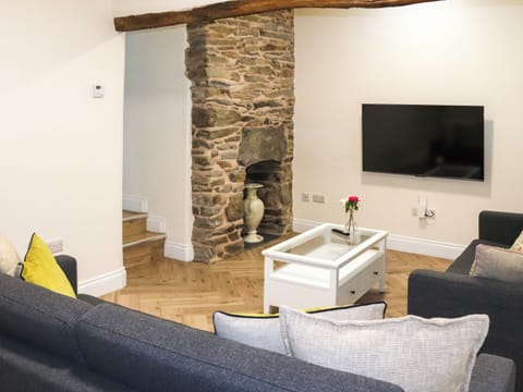 Living area | Apartment One - Bala Apartments, Bala