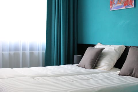 Standard Double Room | Desk, soundproofing, cribs/infant beds, free WiFi