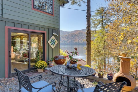 Lake Santeetlah Vacation Rental | 1BR | 1BA | Step-Free Entry | 900 Sq Ft
