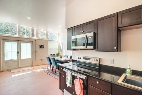 Kitchen | 1st Floor | Keurig Coffee Maker