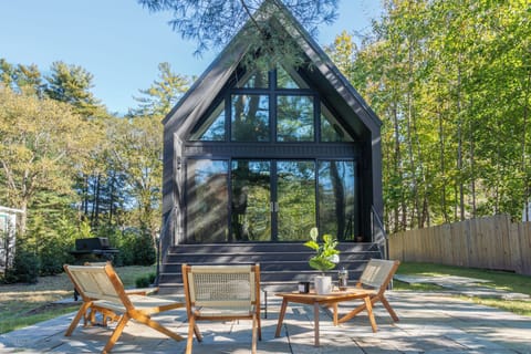Welcome to River Run Cabin! Views from the backyard patio area, along the Esopus 