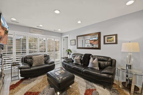 Plush Sofas to Enjoy and Relax