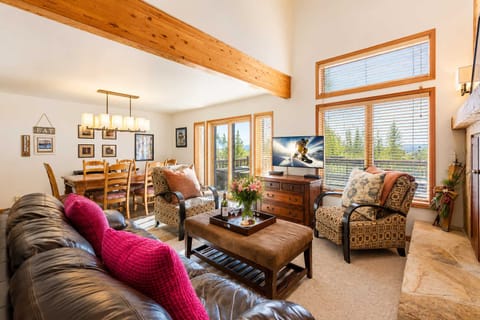 Large, open space for relaxing, games, and dining!