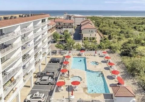 LaQuinta Towers
