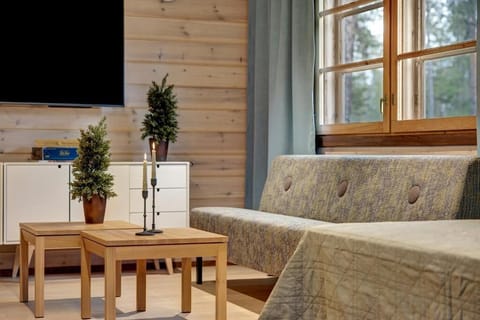 Shared Dormitory, Mixed Dorm, Shared Bathroom, Garden View | Living area