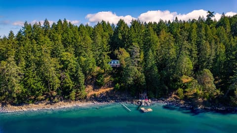 Welcome to Thetis Island Get Away