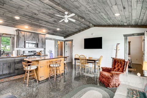 Rustic Kitchen | Modern Appliances, Large Island & Ample Seating