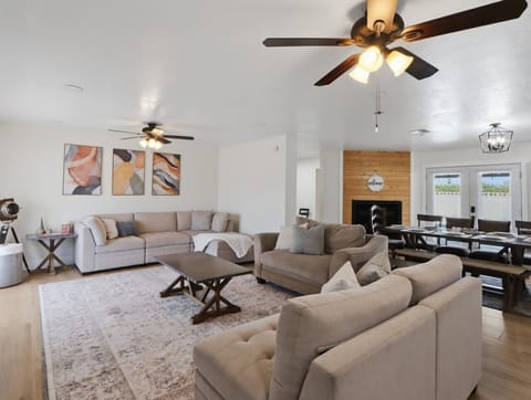 Spacious, bright & made for the whole group! Plush seating, Smart TV, and room to spread out - your crew`s perfect hangout spot after a day of exploring.