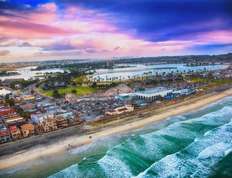 Steps to Beach & Bay • Prime Mission Beach Location