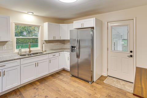 Kitchen | Trash Bags/Paper Towels