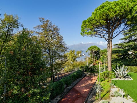 Villa, 4 Bedrooms, Private Pool, Garden View | Garden