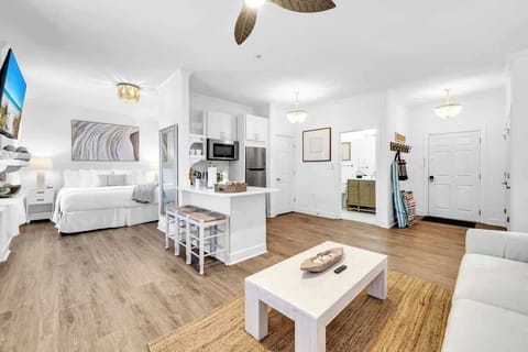 Welcome to "Sandy Pearl' by Stay on 30a.