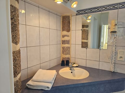 Superior Triple Room, Garden View | Free WiFi