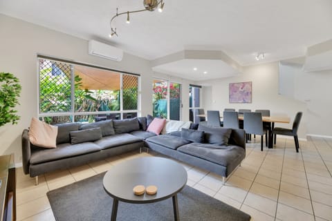 Apartment | Living room