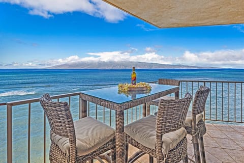 Oceanfront Balcony Dining with Panoramic Maui Views