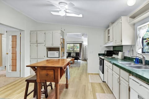 Fully stocked with all appliances