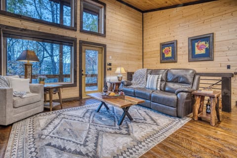 Great lighting and cozy 
