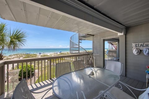 Outside dining table with 6 chairs