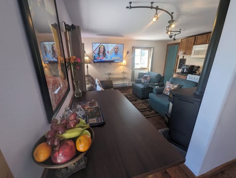 Deluxe Double Room | Living area