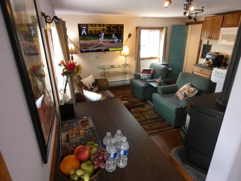 Deluxe Double Room | Living area