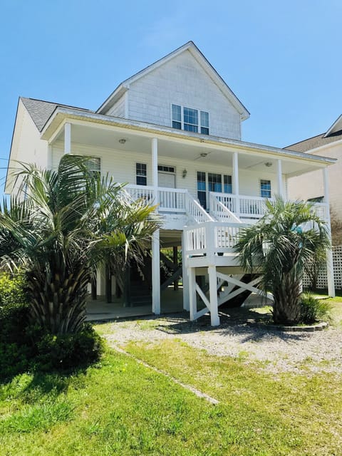 front of house from private alley