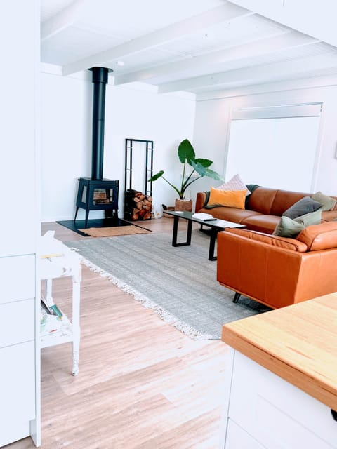 Lounge Leather Couches and Fireplace
