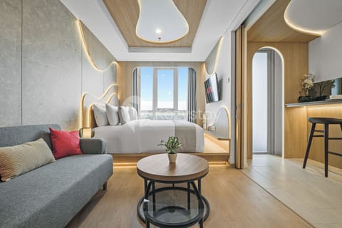 Apartment, 1 Bedroom, City View | Living area | Smart TV, Netflix, streaming services