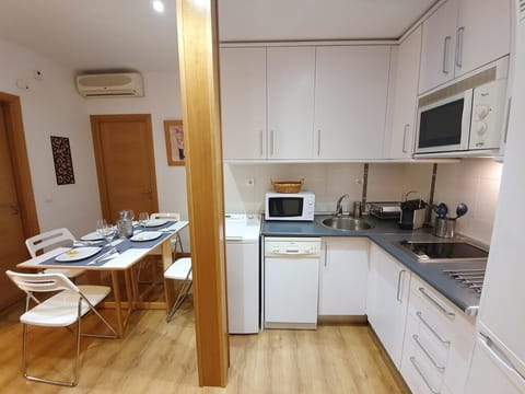 Basic Apartment | Private kitchen | Electric kettle