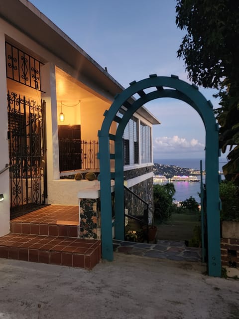 Two step entry from driveway