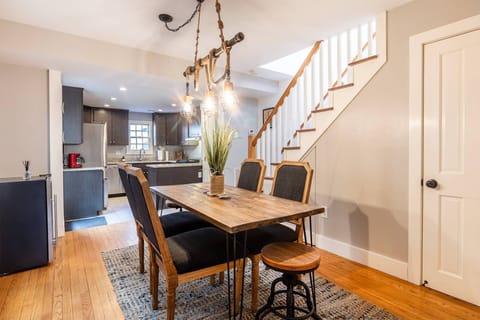 Welcome to Green on Fleet - just steps from USNA and the Annapolis waterfront.