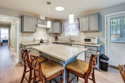 Kitchen | Cooking Basics | Drip Coffee Maker | Toaster | Microwave