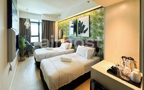 Double or Twin Room, City View | Soundproofing, iron/ironing board, free WiFi, bed sheets