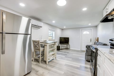 Apartment (1 Bedroom) | Interior