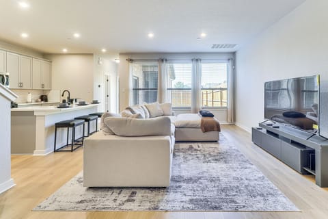 Apartment (2 Bedrooms) | Front of property