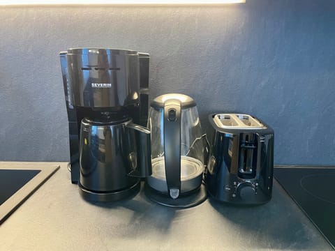 Comfort House, 2 Bedrooms, Balcony, Mountain View | Private kitchen | Coffee/tea maker, electric kettle