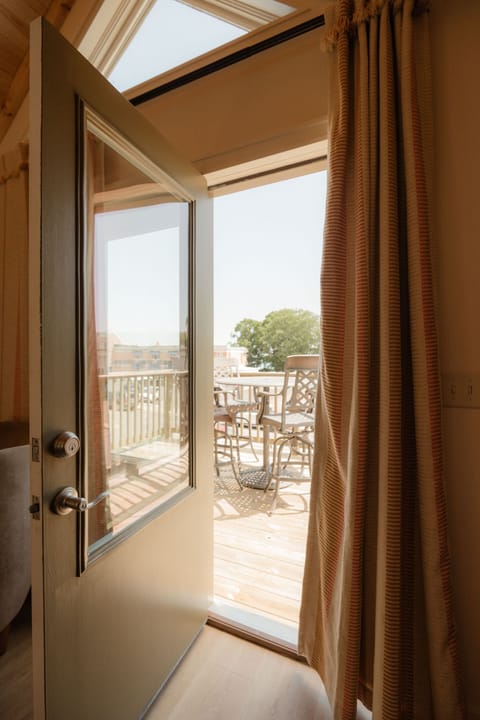Panoramic Suite, Ensuite, Lake View (The Mill House #1) | Balcony view