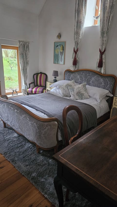 Deluxe Double Room, Garden View | Desk, free WiFi