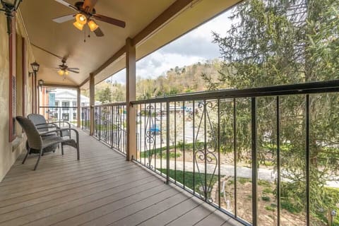 Walk Everywhere. Convenient Location in Downtown Bryson City. Overlooks town.