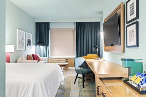 Standard Room, 1 King Bed