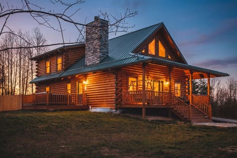 Welcome to the Cozy Bear Cabin!