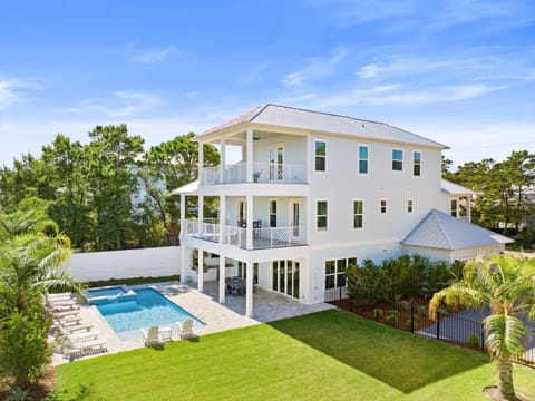 Hilltop Haven Features A Large Backyard