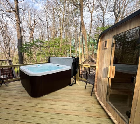 Hot Tub and Sauna