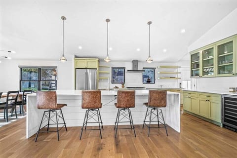 Fully Equipped Kitchen + Island Seating