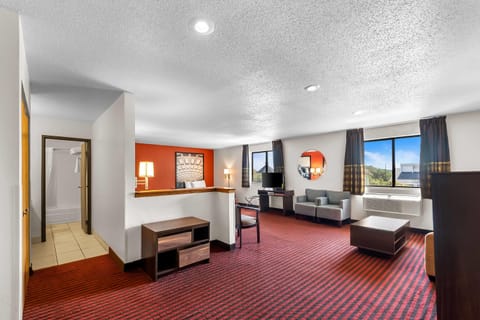 In-room safe, desk, iron/ironing board, free WiFi